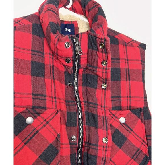 Men's GAP red‎ and black vest with faux shearling WARM SZ MEDIUM - Picture 8 of 10